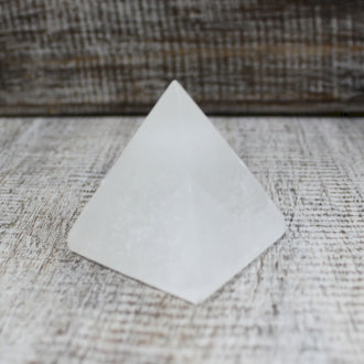 Crystals | Selenite | Pyramids | 5 & 10 cm