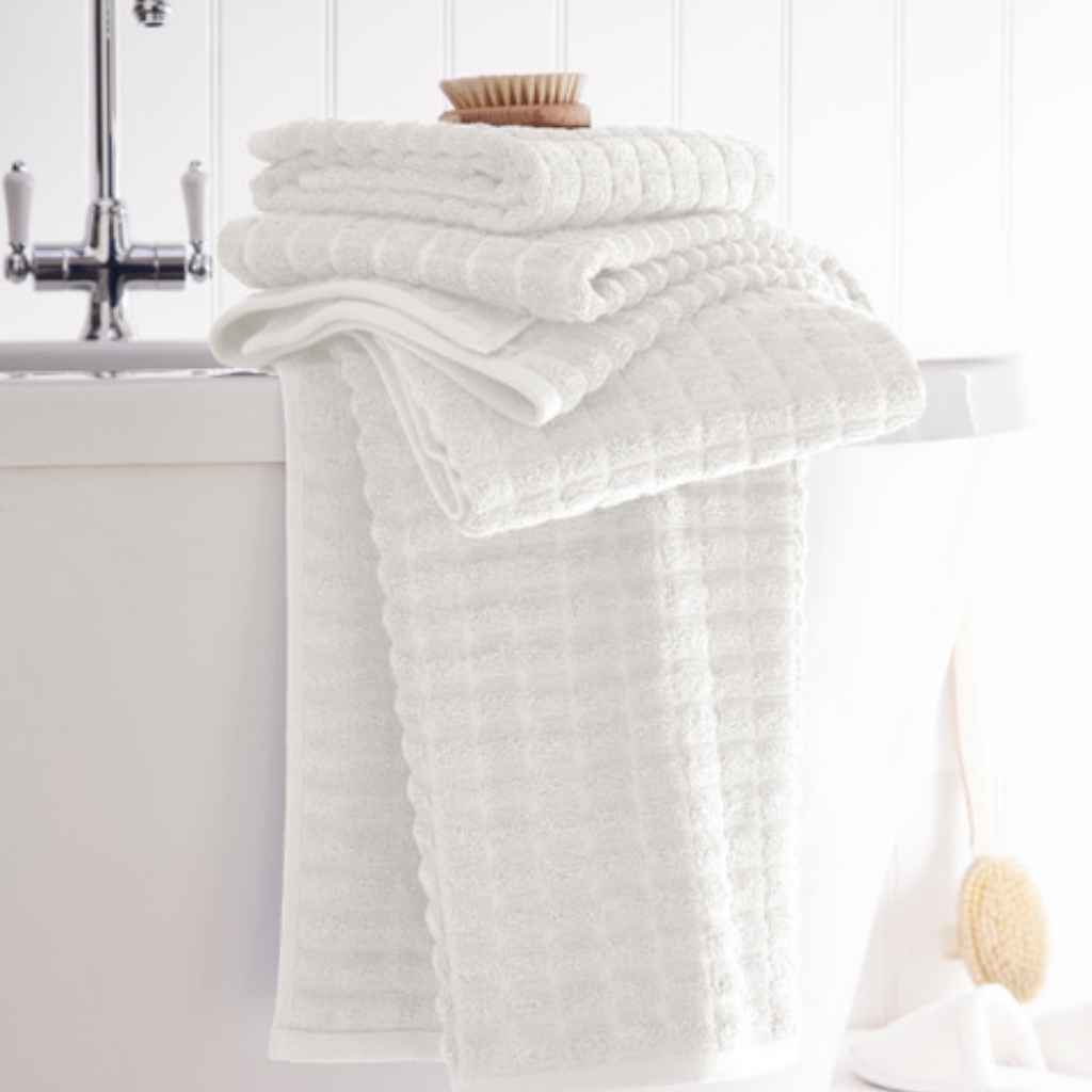 100% Cotton Towels | Geometric Design | White